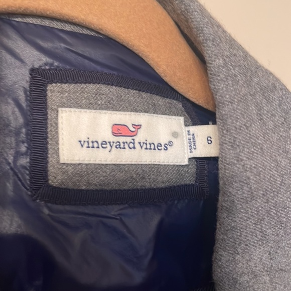 Vineyard vines jacket - Picture 2 of 5